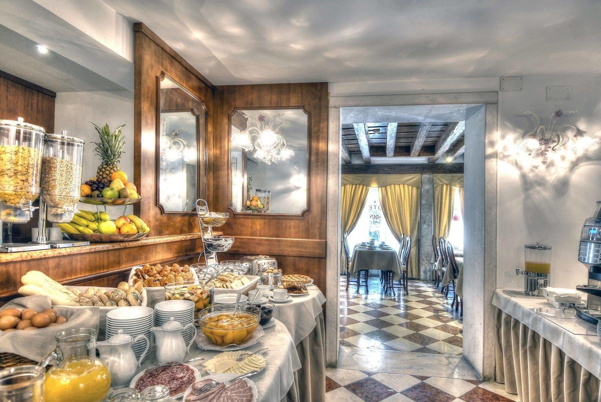 Hotel Scandinavia - Relais Venezia Esterno foto